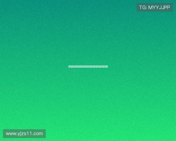 梅西与齐达内神似进球对比：技艺传承与灵感碰撞的完美瞬间